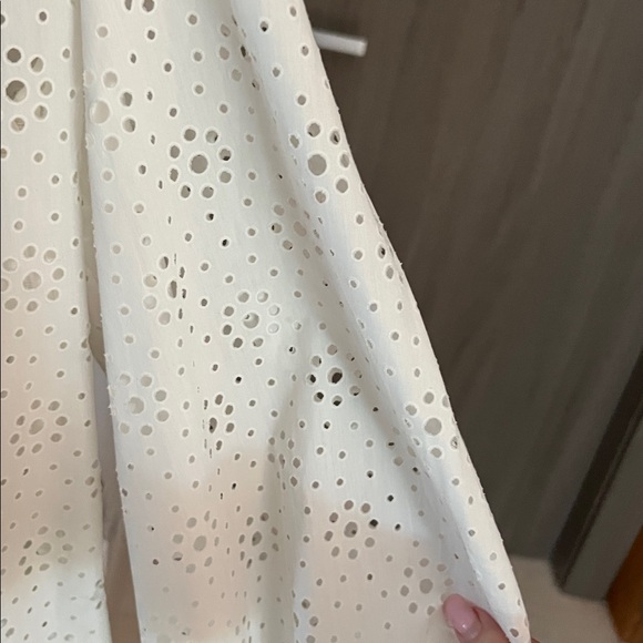 $695 AKRIS PUNTO laser eyelet cut out blouse w under cami US 10 - Picture 7 of 15